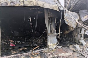 Одессу атаковали ударные БпЛА: под обстрелом оказался объект инфраструктуры, есть постраждавший (обновлено) фото 33