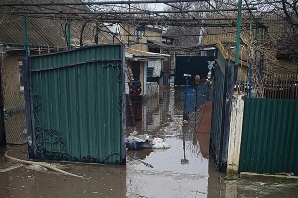 В Одесской области подтопило частные дома: подробности от спасателей фото 2