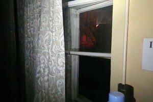 Вечірня атака БпЛА на Одесу: є влучання в житлову багатоповерхівку, постраждали люди (оновлено) фото 11