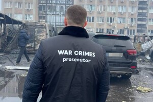 Вечірня атака БпЛА на Одесу: є влучання в житлову багатоповерхівку, постраждали люди (оновлено) фото 21