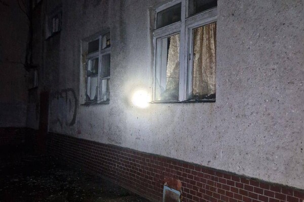 Вечірня атака БпЛА на Одесу: є влучання в житлову багатоповерхівку, постраждали люди (оновлено) фото 23