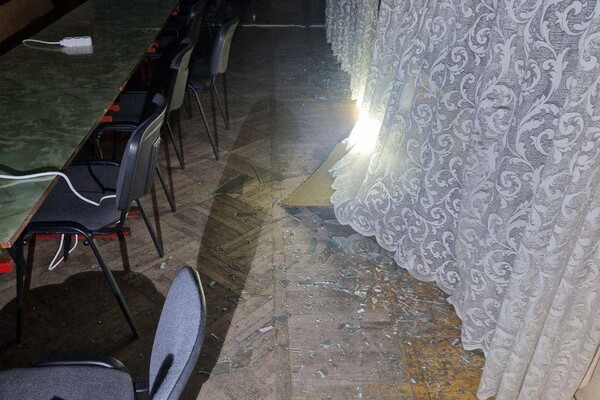 Вечірня атака БпЛА на Одесу: є влучання в житлову багатоповерхівку, постраждали люди (оновлено) фото 27