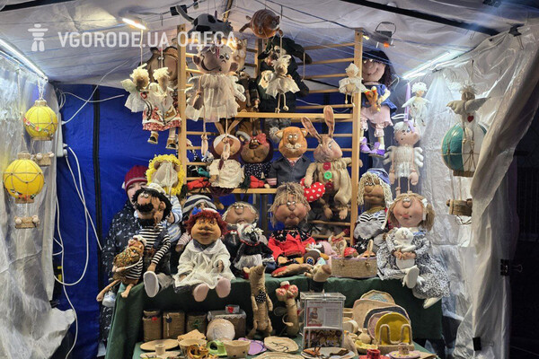 Наймасованіший поцілунок і концерт Мауріціо Біньоне: куди піти в Одесі на День закоханих фото 2