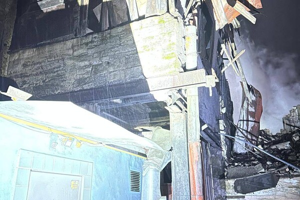 Дроновий удар по будинку в Одесі: під завалами виявили тіло жінки фото 22
