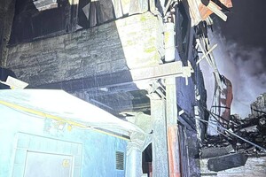 Дроновий удар по будинку в Одесі: під завалами виявили тіло жінки фото 22