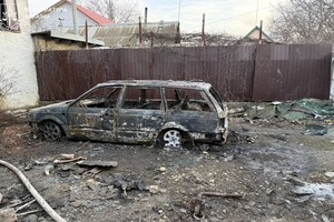 Зазнали пошкоджень будинки та навчальний заклад: подробиці нічного обстрілу Одеси (оновлено) фото 18