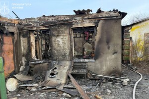 Зазнали пошкоджень будинки та навчальний заклад: подробиці нічного обстрілу Одеси (оновлено) фото 20