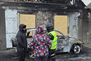 Зазнали пошкоджень будинки та навчальний заклад: подробиці нічного обстрілу Одеси (оновлено) фото 26