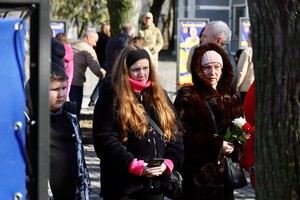 Память будет жить: на Аллее Героев в Одессе появились новые имена фото 4