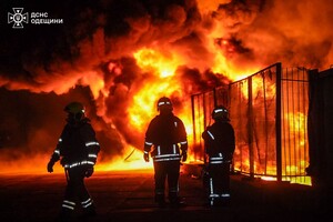 Массированный дроновый обстрел Одессы: под ударом оказалась портовая инфраструктура (обновлено) фото 1