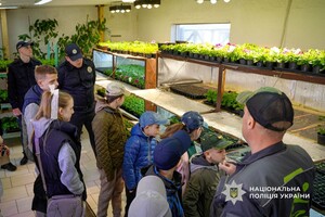 В Одесской области полицейские и дети из Луганской области отдохнули на ферме фото 5