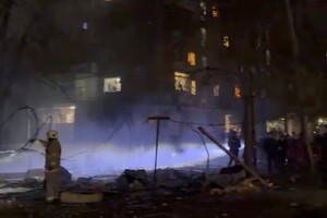 Ночной удар по жилому сектору Одессы: пострадали люди фото