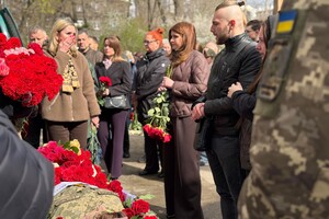 Дворічна дівчинка та прикордонниці: що відомо про жертв обстрілу Одеси 6 квітня фото 15