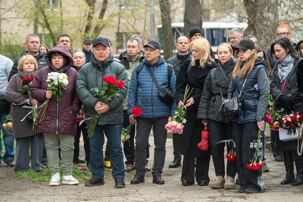 Дворічна дівчинка та прикордонниці: що відомо про жертв обстрілу Одеси 6 квітня фото 18