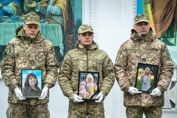 Дворічна дівчинка та прикордонниці: що відомо про жертв обстрілу Одеси 6 квітня фото 19