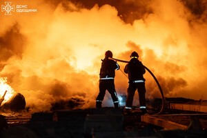Ночной удар по жилому сектору Одессы унес жизни нескольких человек (обновлено) фото 17