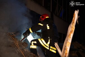 Ночной удар по жилому сектору Одессы унес жизни нескольких человек (обновлено) фото 20