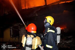 РФ ударила по Одесі ракетами та дронами: є загиблі та десятки постраждалих (оновлено) фото 2