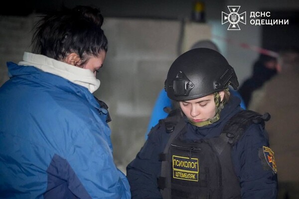 РФ ударила по Одесі ракетами та дронами: є загиблі та десятки постраждалих (оновлено) фото 4