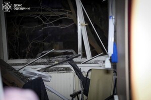 РФ ударила по Одесі ракетами та дронами: є загиблі та десятки постраждалих (оновлено) фото 9