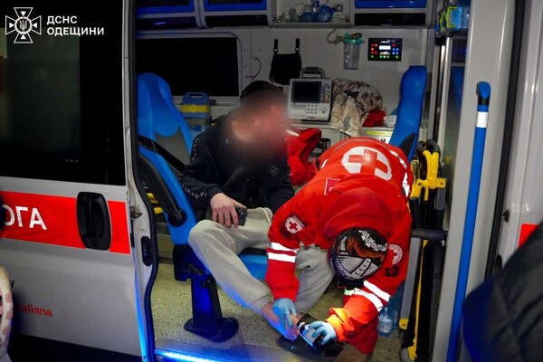 РФ ударила по Одесі ракетами та дронами: є загиблі та десятки постраждалих (оновлено) фото 12