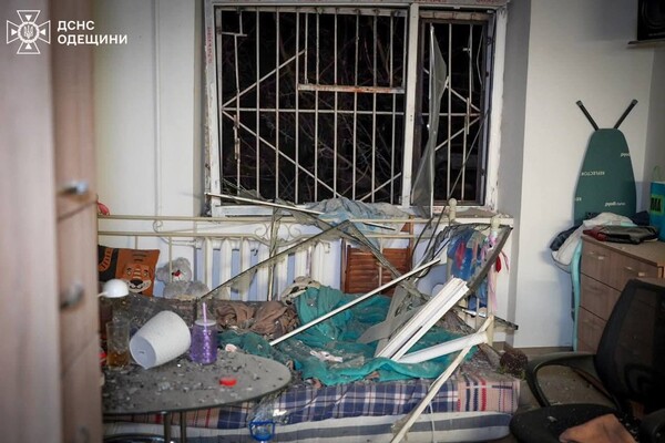 РФ ударила по Одесі ракетами та дронами: є загиблі та десятки постраждалих (оновлено) фото 14