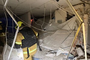 РФ ударила по Одесі ракетами та дронами: є загиблі та десятки постраждалих (оновлено) фото 17