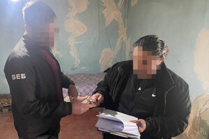 В Одесі двох іноземців судитимуть за збут фальшивої валюти фото