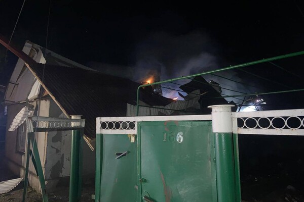 РФ завдала ударів по Одещині: постраждали люди, загорілося судно фото