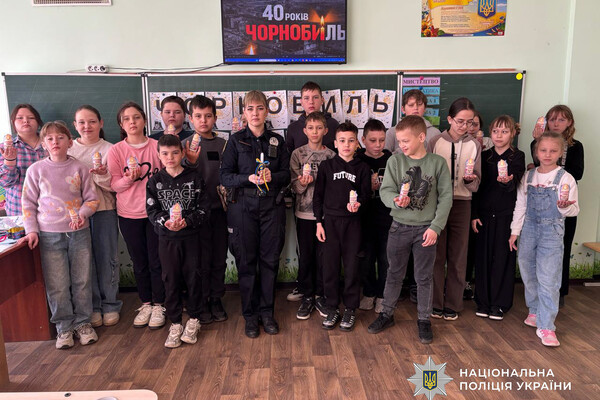 Роковини аварії на Чорнобильській АЕС: поліцейські Одещини вшанували пам'ять ліквідаторів