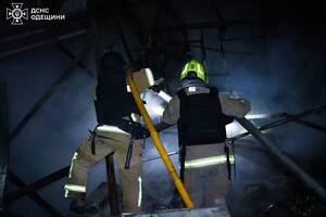 РФ ударила по судну та резервуарах з олією на Одещині: постраждала людина фото 1