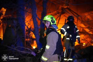 РФ ударила по судну та резервуарах з олією на Одещині: постраждала людина фото 2