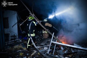 РФ ударила по судну та резервуарах з олією на Одещині: постраждала людина фото 6