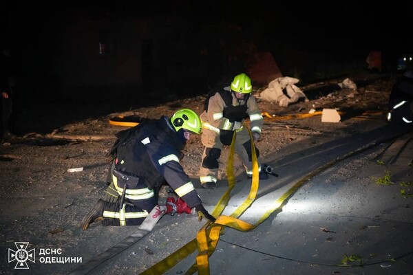 РФ ударила по судну та резервуарах з олією на Одещині: постраждала людина фото 8