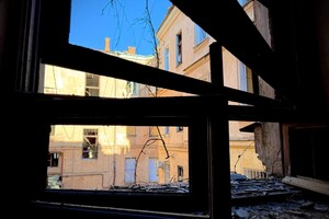 Почти полтора десятка пострадавших: что известно о последствиях ночного удара по Одессе фото 2