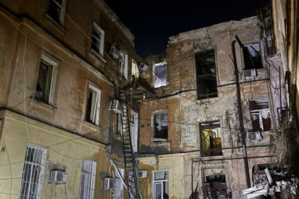 Почти полтора десятка пострадавших: что известно о последствиях ночного удара по Одессе фото 3