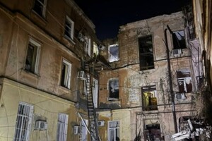 Почти полтора десятка пострадавших: что известно о последствиях ночного удара по Одессе фото 3