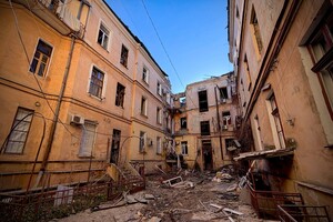 Почти полтора десятка пострадавших: что известно о последствиях ночного удара по Одессе фото 9