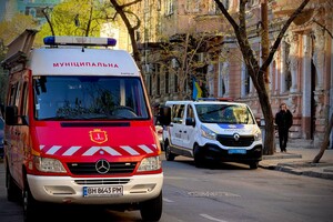 Почти полтора десятка пострадавших: что известно о последствиях ночного удара по Одессе фото 10