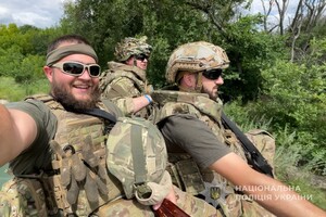 Полицейские Одесчины защищают Донбасс: кадры боевой работы на передовой фото 1