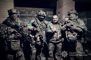 Полицейские Одесчины защищают Донбасс: кадры боевой работы на передовой фото 2