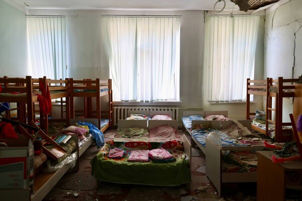 РФ завдала удару по будинках, дитсадку та школах Одеси: постраждали десятки людей фото 3