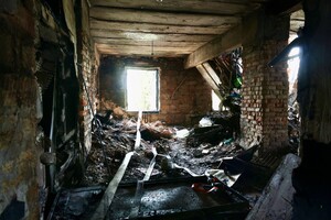 РФ завдала удару по будинках, дитсадку та школах Одеси: постраждали десятки людей фото 7