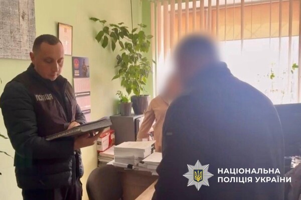 Махінації з державною землею: в Одеському районі затримали голову сільської ради фото 1