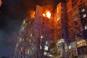 РФ обстреляла жилые дома в Хаджибейском районе Одессы: пострадали люди фото 8
