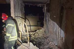 РФ обстреляла жилые дома в Хаджибейском районе Одессы: пострадали люди фото 9