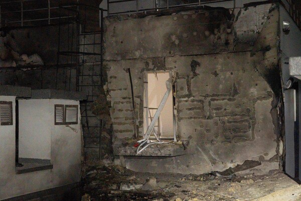 РФ обстреляла жилые дома в Хаджибейском районе Одессы: пострадали люди фото 12