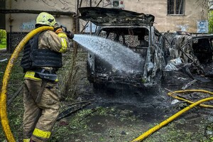 РФ атаковала Одессу дронами: обломки БпЛА упали на дом, пострадали люди (обновлено) фото 5