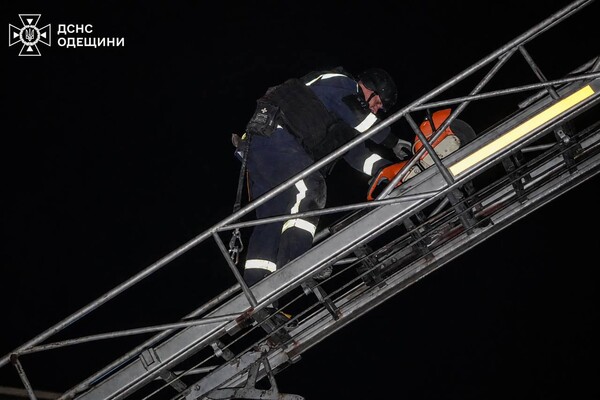 Ночью Одесчина оказалась под ракетно-дроновыми ударами: есть пострадавшие фото 8