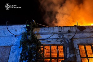 РФ нанесла удар по складу и портовым объектам в Одесской области: последствия атаки фото 2